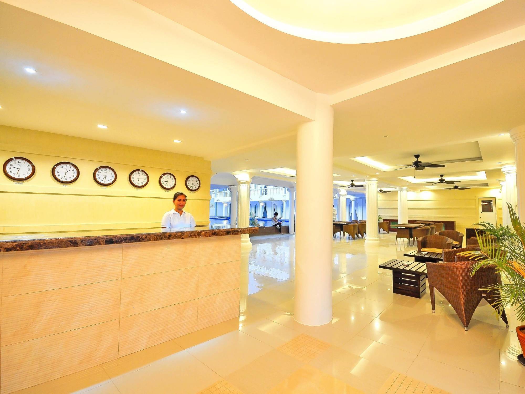 Boracay Summer Palace Hotel Balabag  Buitenkant foto